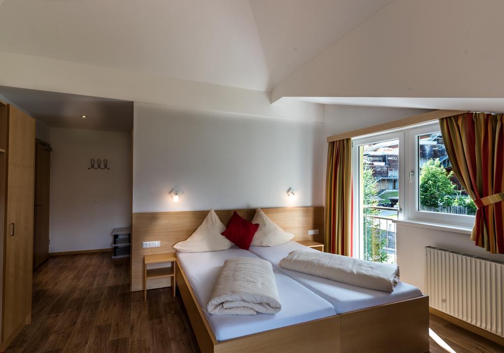 "Quality Hosts Arlberg" Hotel-Gasthof Freisleben St. Anton am Arlberg Zewnętrze zdjęcie