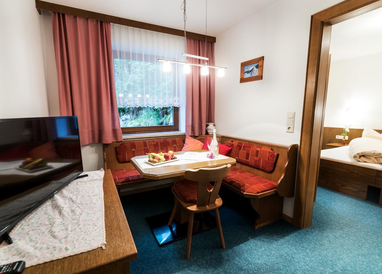"Quality Hosts Arlberg" Hotel-Gasthof Freisleben St. Anton am Arlberg Zewnętrze zdjęcie
